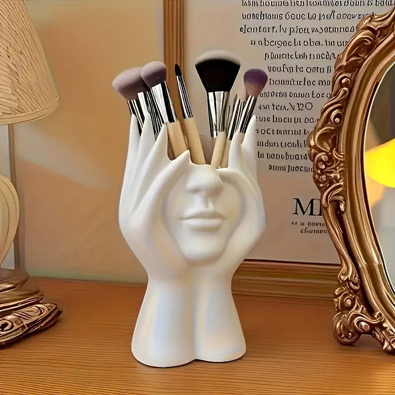 High-Value Makeup Brush Holder with Face Design, Multi-Functional Cosmetic and Pen Holder for Dressing Table and desktop.